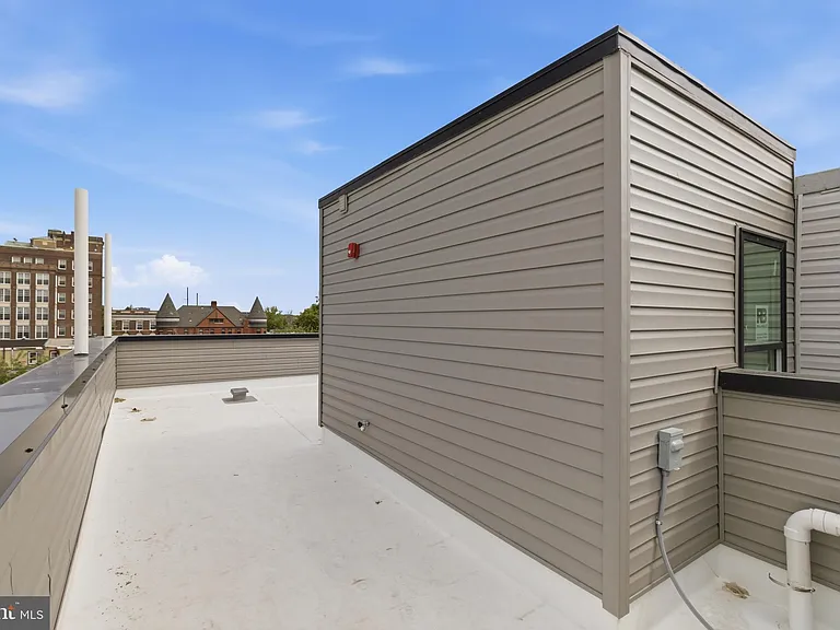 4021 Brown St #4 — Photo 10