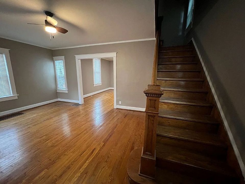 1st image of 3217 Thompson Ave
