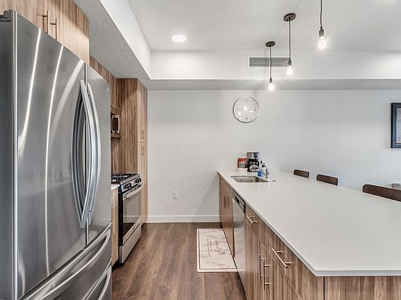 3rd image of 6523 Serviceberry Dr