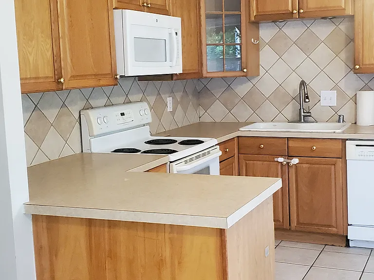 3718 Autumn Rd — Photo 7