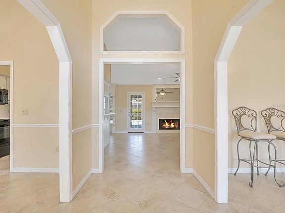 3rd image of 1218 Red Dandy Dr