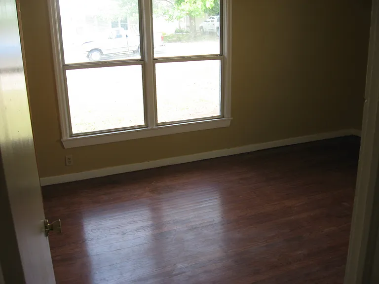 1720 Jocyle St — Photo 10