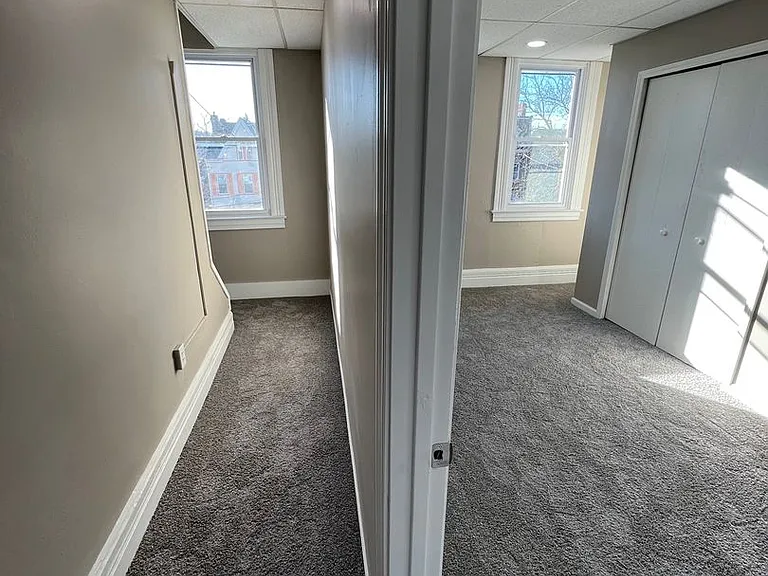 1328 Diana St — Photo 19