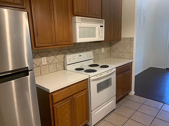 4th image of 4577 Woodsboro Ln