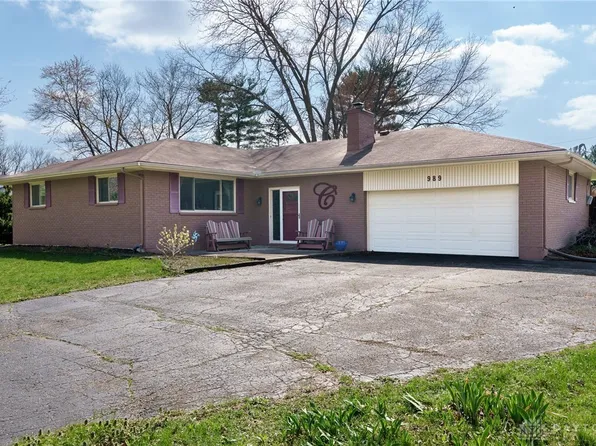 989 Riverhills Rd, Dayton, OH 45430