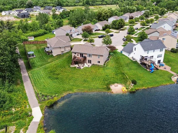 6186 Kingsbury Ct, Allendale, MI 49401