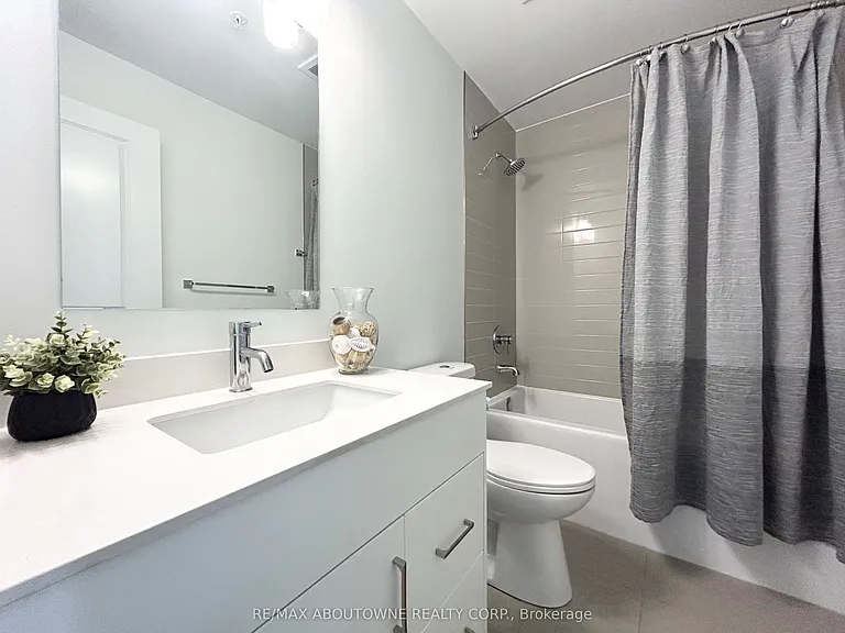 460A Belmont Ave W #1008 — Photo 14