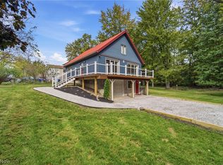 989 Howard Dr, Vermilion, OH 44089