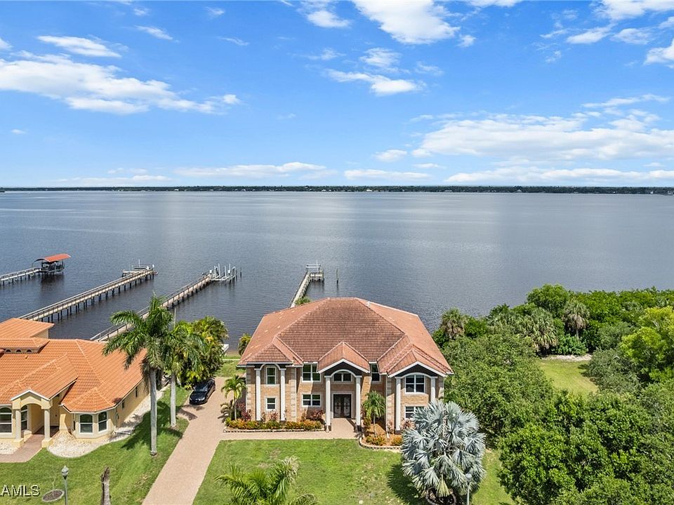 1st image of 6120 River Shore Ct