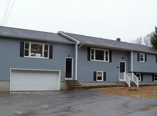 135 Ledge Rd, Seekonk, MA 02771