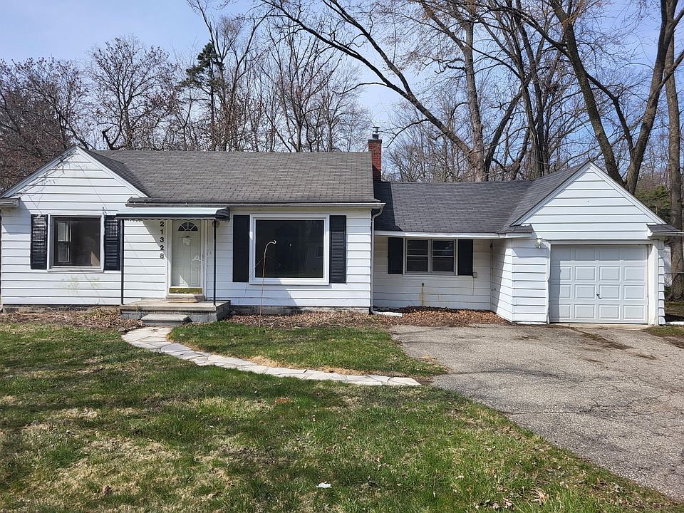 1st image of 21328 Frazer Ave