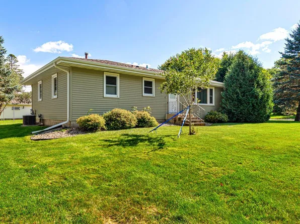 1406 Albers Path, Faribault, MN 55021