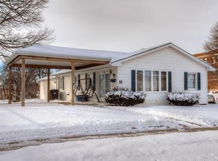 54 W Washington St, Winterset, IA 50273