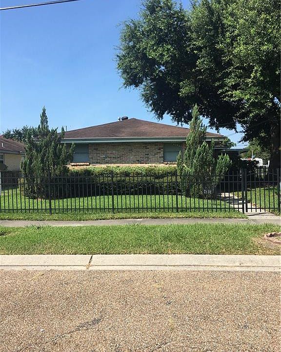 1st image of 7832 Berg St
