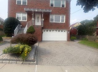 8 Greenwood Rd FLOOR 1, Yonkers, NY 10701