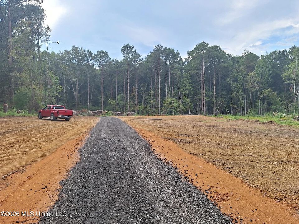 1st image of 709 Old Pinola Braxton Rd