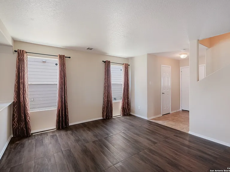 9214 Pacific Maple — Photo 4