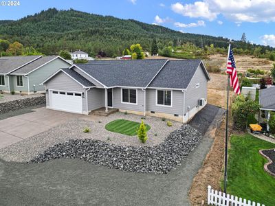 479 Oak St, Yoncalla, OR, 97499