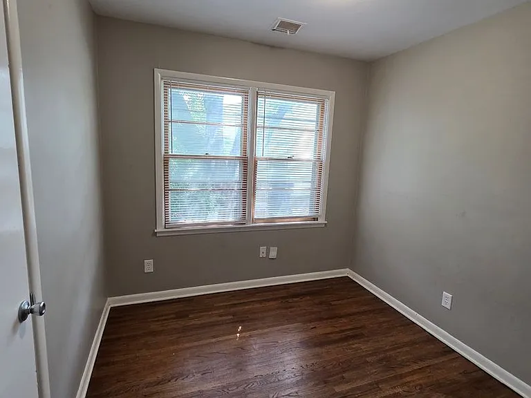 2416 W Rita St — Photo 5