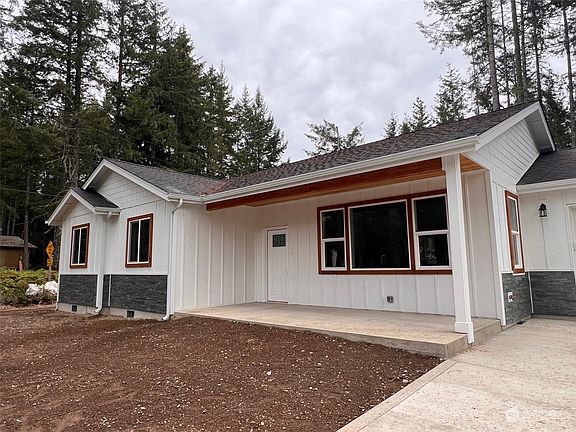 3rd image of 12896 Burchard Drive SW