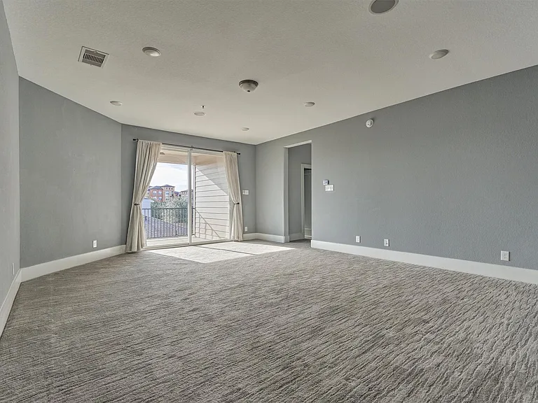 2113 Solstice Blvd — Photo 34