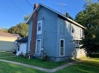 446 Center St, Waupaca, WI 54981
