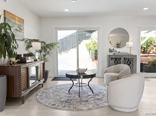 10252 Santana St, Santee, CA 92071