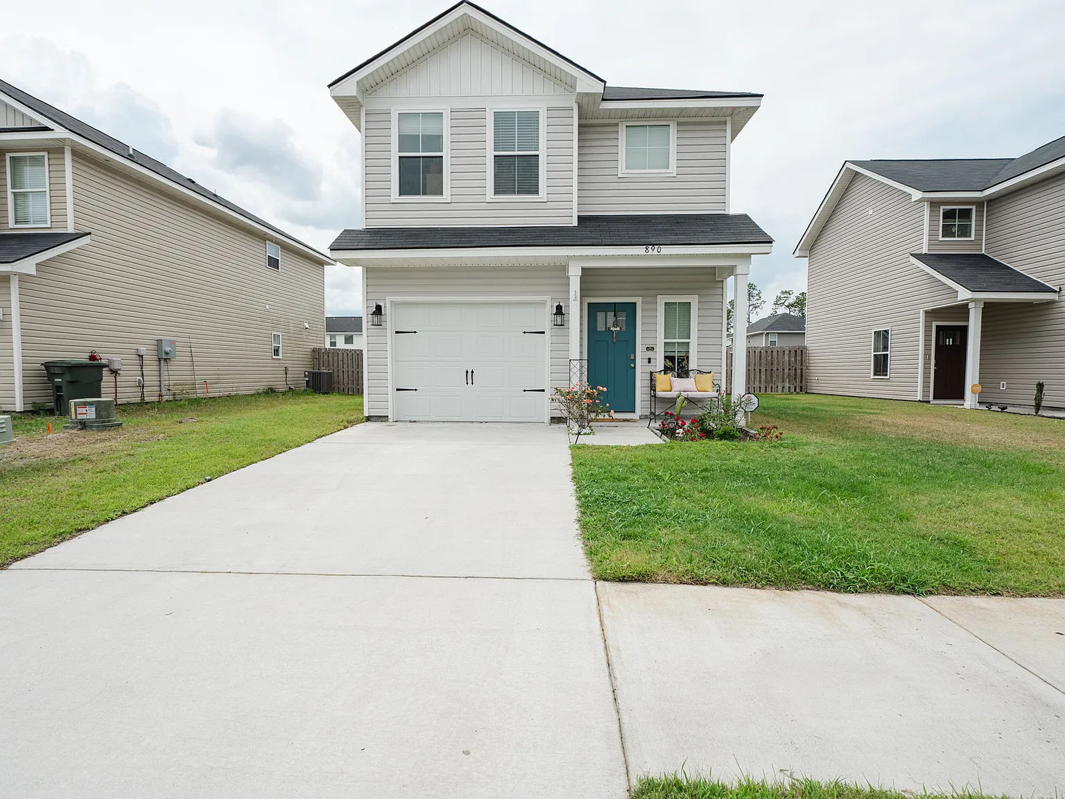 890 Grayson Avenue - 1 — Photo 1