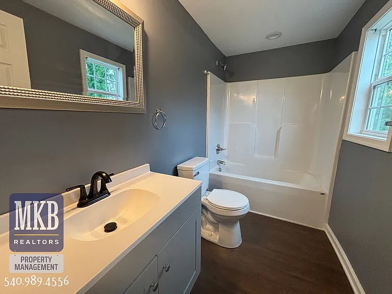 811 Montvue Rd — Photo 28