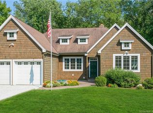 318 Newtown Ave, Norwalk, CT 06851