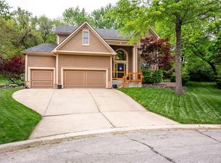 3532 NW Primrose Ct, Lees Summit, MO 64064