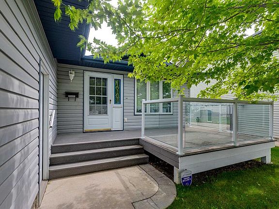 3rd image of 82 W Ruttan Close