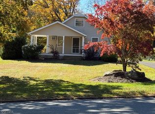 73 Kiel Ave, Kinnelon, NJ 07405