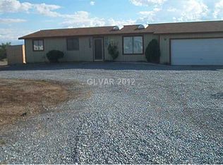 1401 E Rancho View Dr, Pahrump, NV 89048
