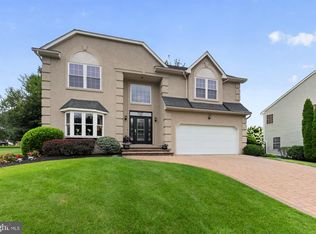 326 Newton Ct, Oaklyn, NJ 08107