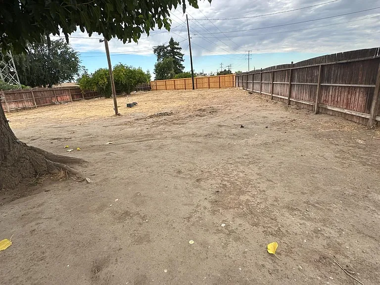 707 N Villa Ave — Photo 25