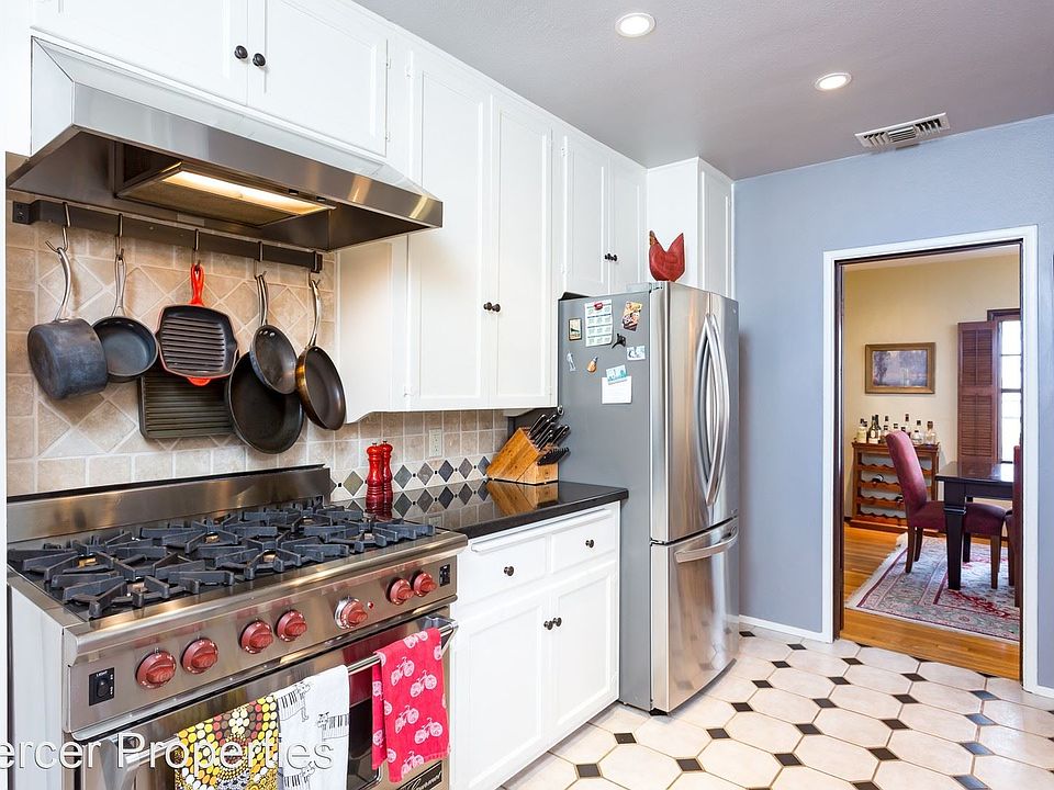 1st image of 4834 Canterbury Dr