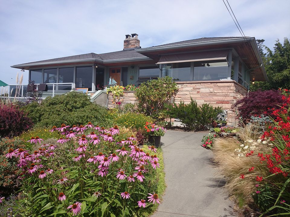 2nd image of 3252 57th Ave SW