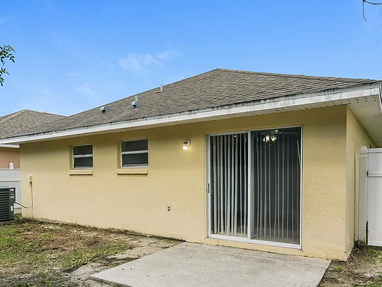 213 Owenshire Cir — Photo 16