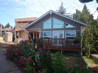 6784 48th Ave SW, Seattle, WA 98136