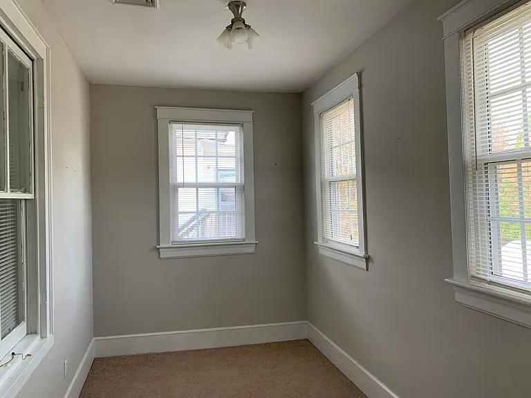 106 Yeardley Ave — Photo 9