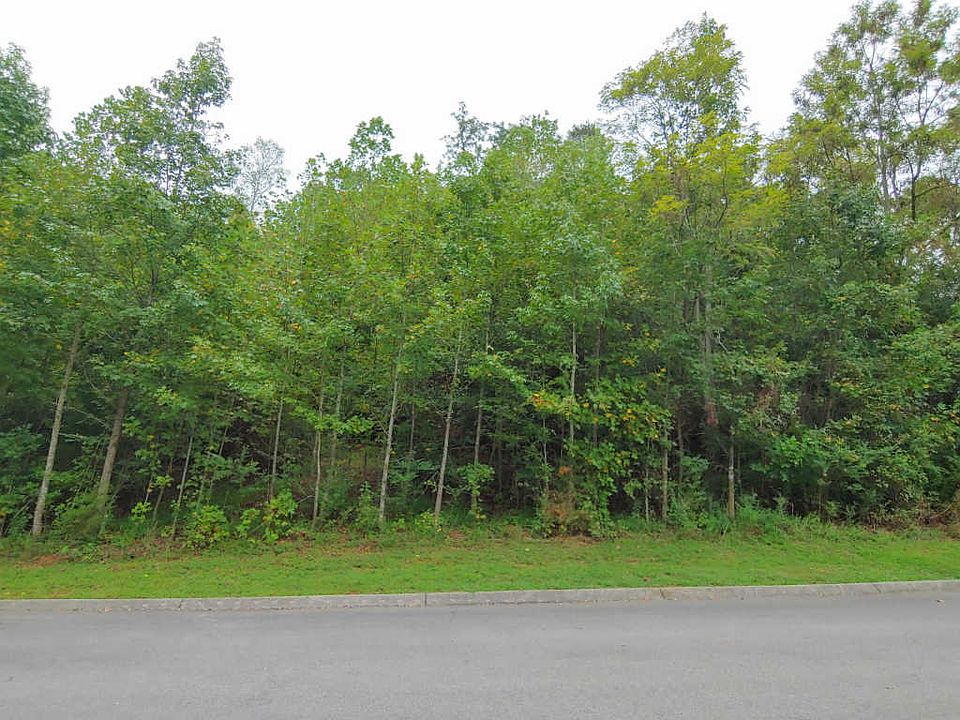 1st image of 240 Vineyard Cove Dr