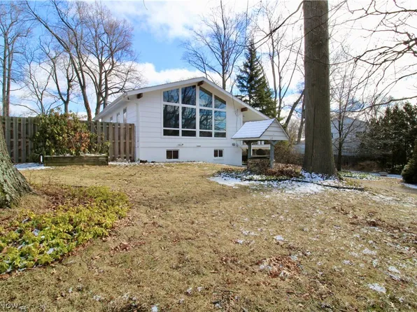 1139 Cherokee Trl, Willoughby, OH 44094