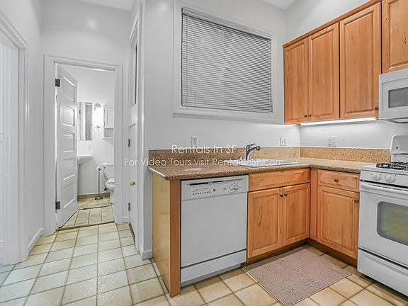 3rd image of 464 Lombard St