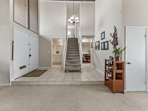 3rd image of 2785 Toland Drive