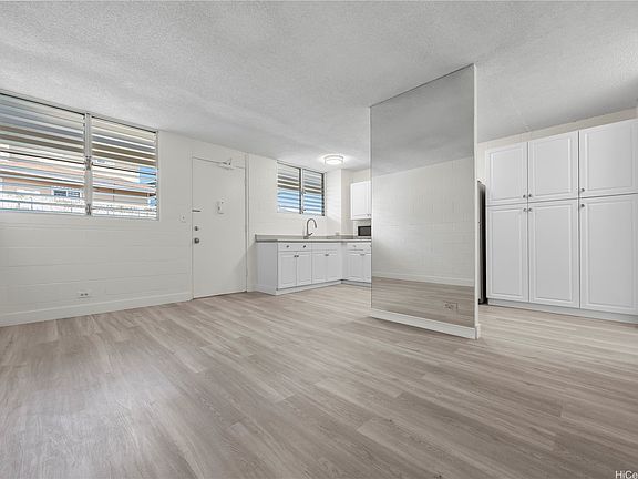 2nd image of 1401 Lusitana St APT 303