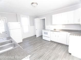 518 8th Ave S, Clinton, IA 52732