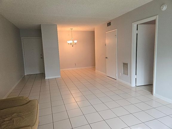 3rd image of 659 W Oakland Park Boulevard #105-C