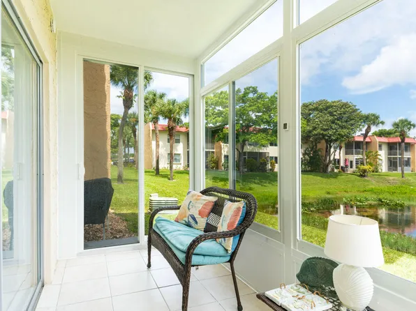 207 Lake Dora Drive, West Palm Beach, FL 33411