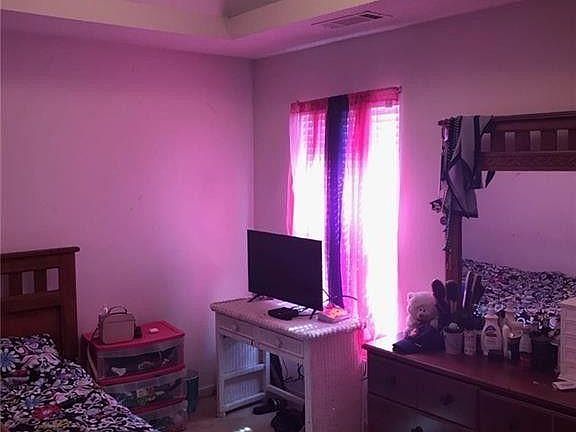 2nd image of 391 Haverhill Ln #391